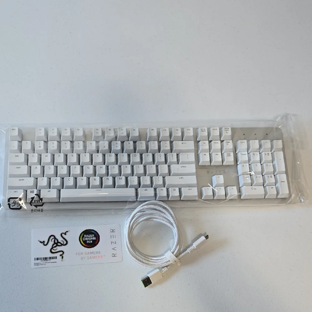 Razer White Gaming Keyboard with USB Connection